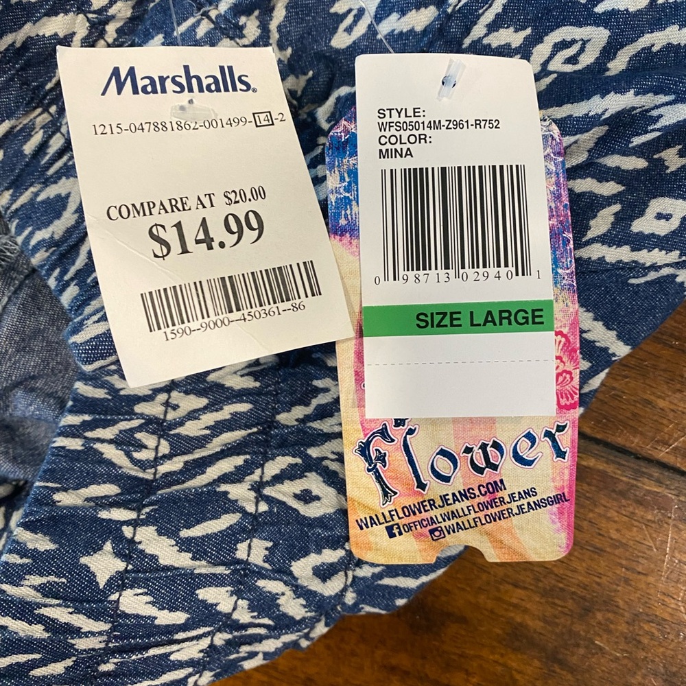 Wallflower skirt, NWT size large